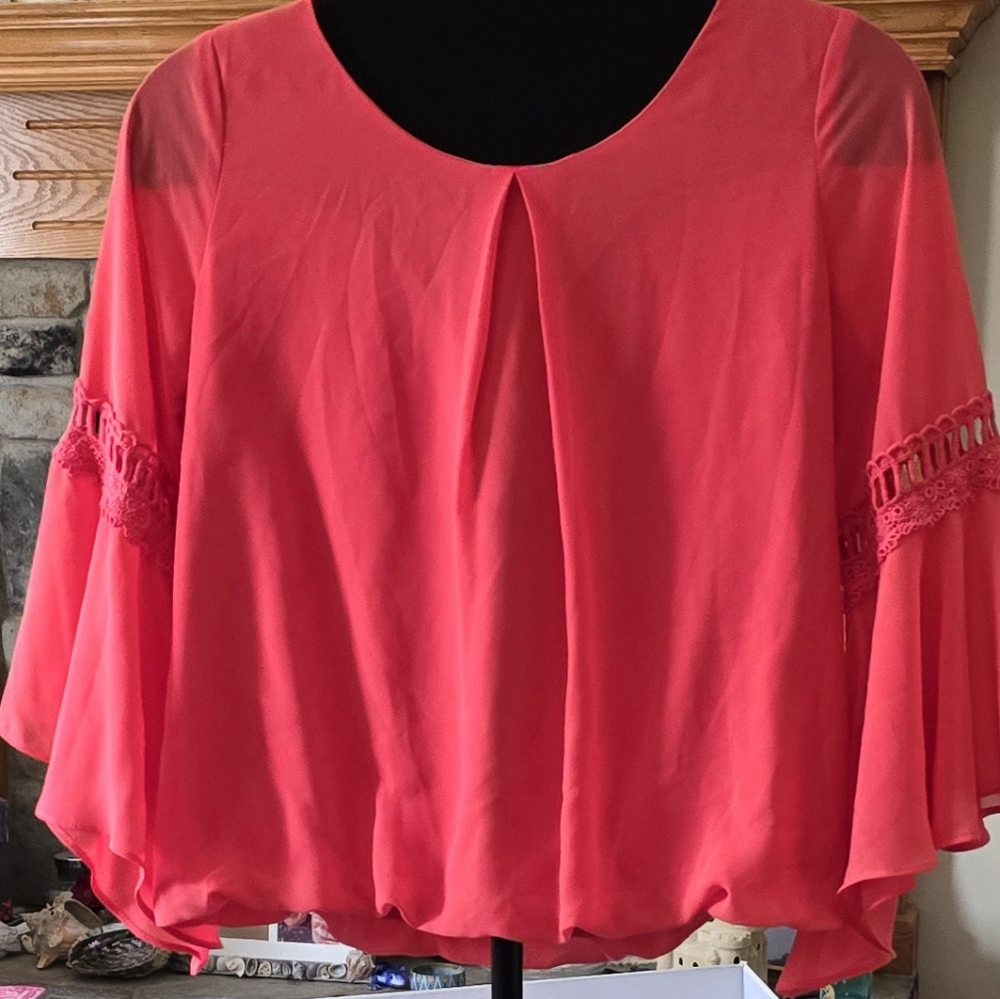 Showstopper Women's Blouse